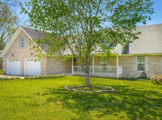 71 Robin Ann Ln, Fort Oglethorpe, GA 30742