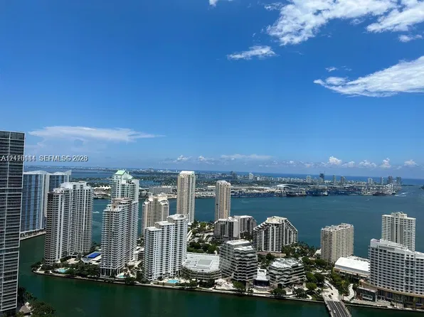 950 Brickell Bay Dr, Miami, FL
