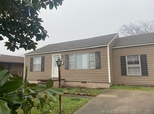 706 E 18th St, Ada, OK 74820