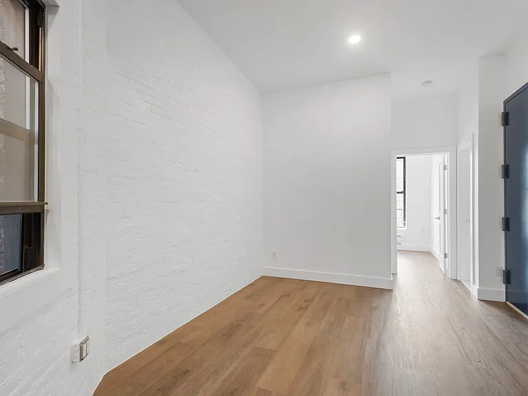 197 Franklin St #4R — Photo 1