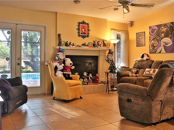 3rd image of 3732 Saint Augustine Pl