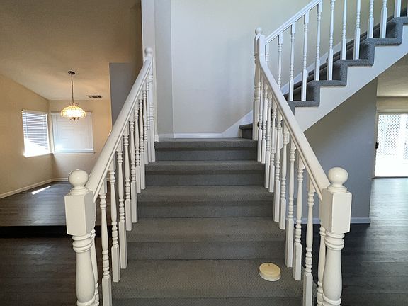 5th image of 5615 Bluffs Dr