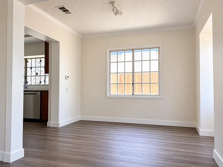1841 S Sierra Vista Ave — Photo 5