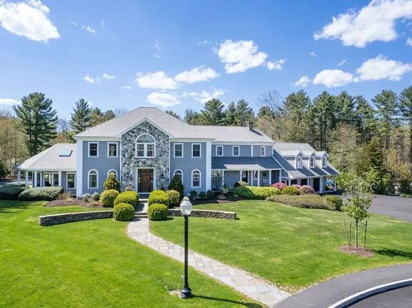 30 Laurel Ln, Hanover, MA 02339