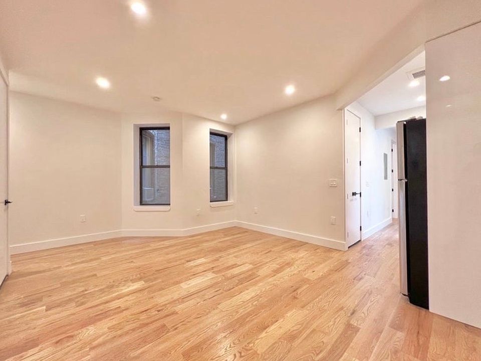 1st image of 1049 Bergen St APT 2