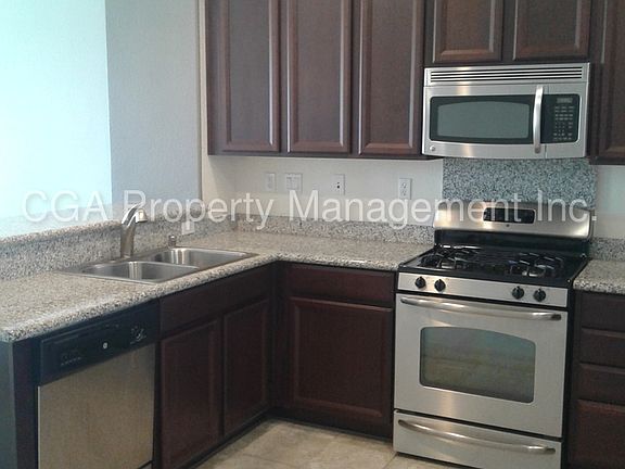 2nd image of 1206 Hudson Cir