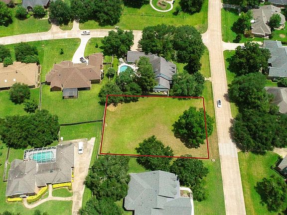 3rd image of 5211 Weston Dr