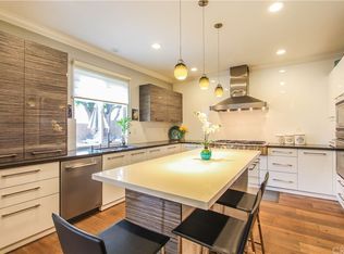 19 Commonwealth, Irvine, CA 92618