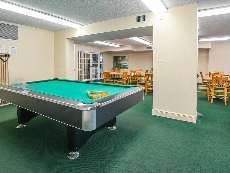 800 Parkview Dr #A1018 — Photo 30