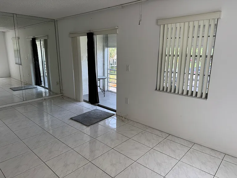 4990 E Sabal Palm Blvd — Photo 3