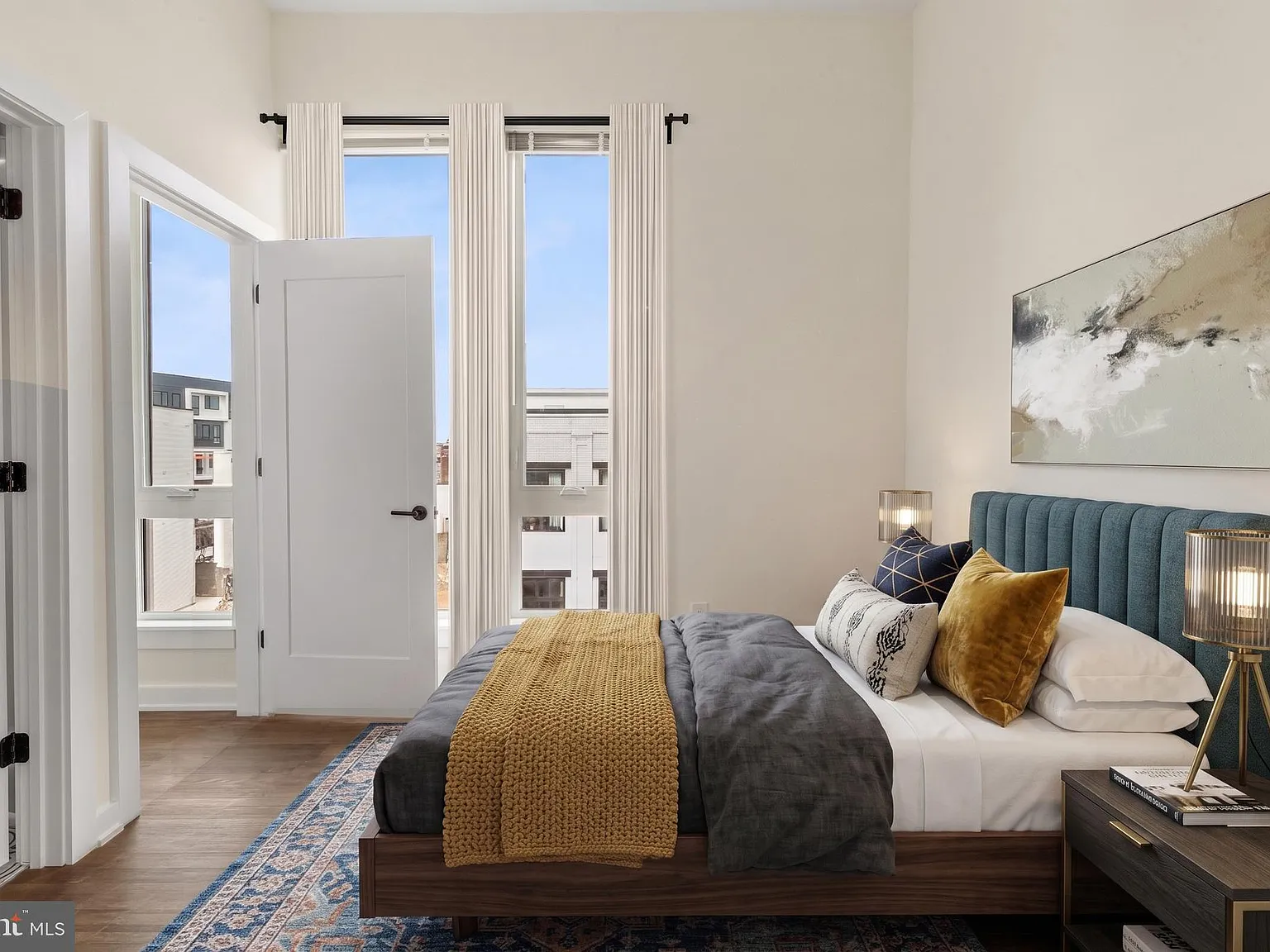 2 bed, 760 sqft, $2,095 — Photo 4