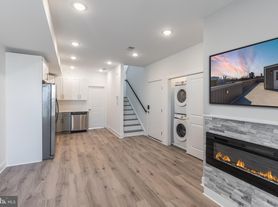 1423 N 8th St, Philadelphia, PA
