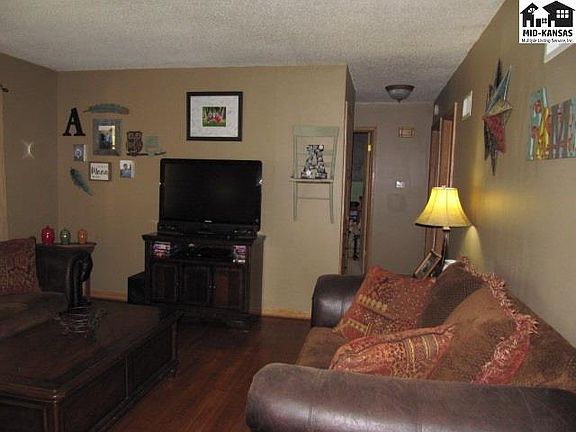 4th image of 309 W 28th Ave