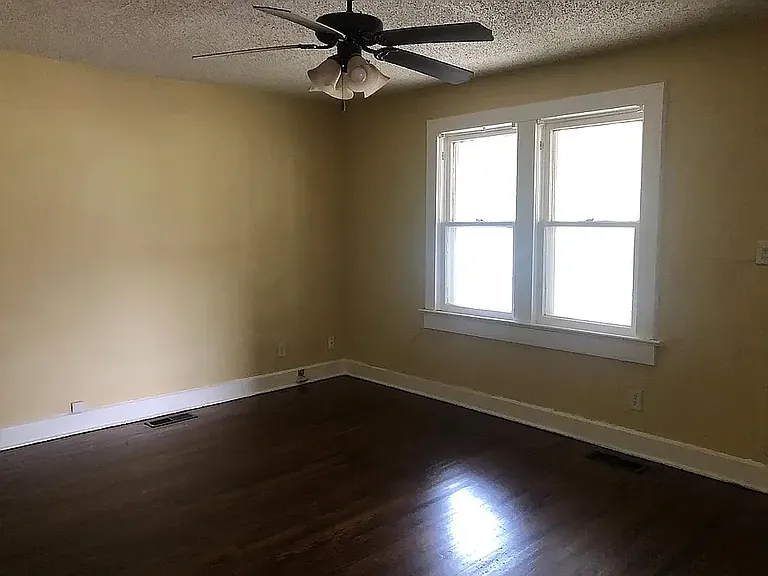 3739 S Tacoma Ave — Photo 5