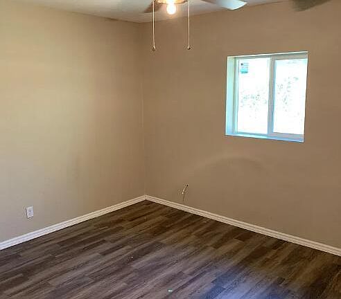 5th image of 187 N Awbrey St APT 1