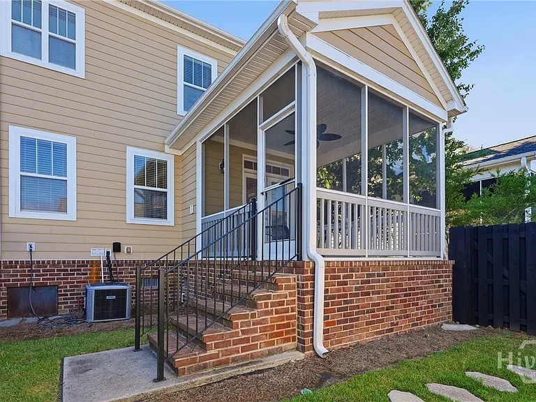 313 Lake View Dr — Photo 32