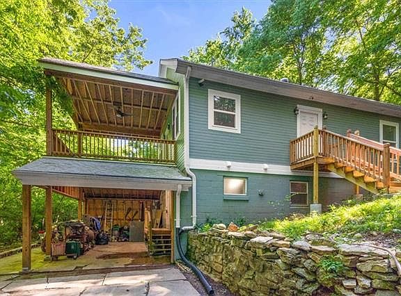 3rd image of 2731 Holmes St
