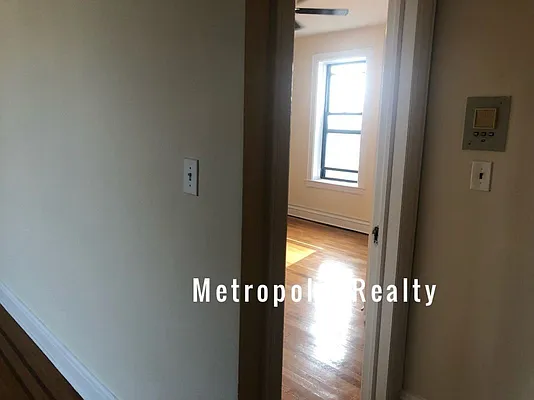 Rented by Metropolis International Realty Inc. | media 20