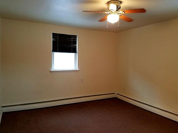 Bedroom (cont)