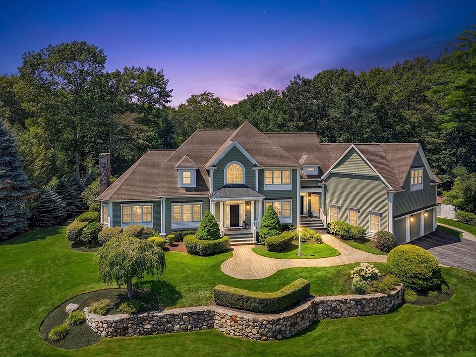 1st image of 2 Goldman Cir