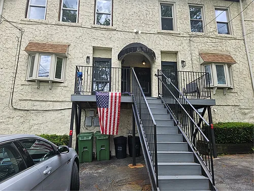 1305 Walnut St #B Photo 1
