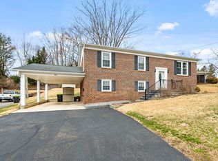 316 Northwood Dr, Pulaski, VA 24301