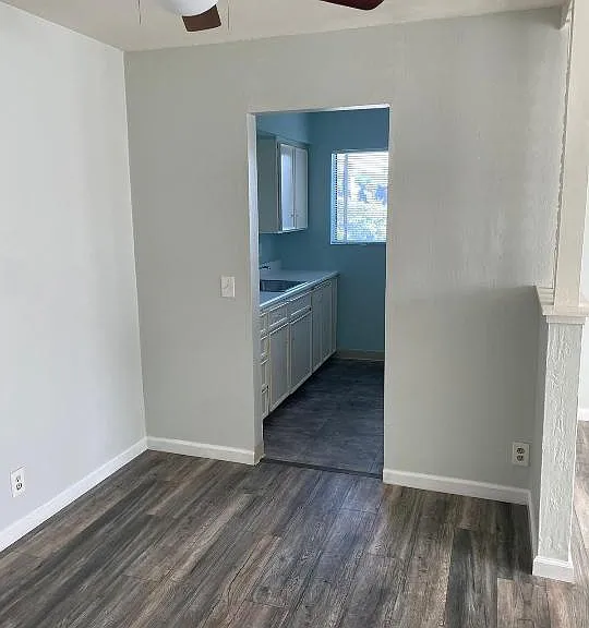 1039 Mohr Ln #D — Photo 9