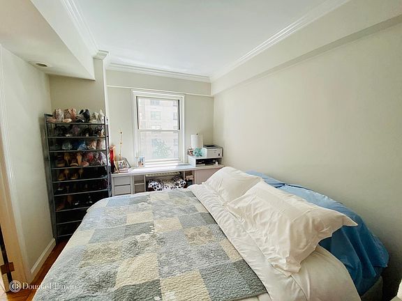 3rd image of 100 W 57th St APT 5I