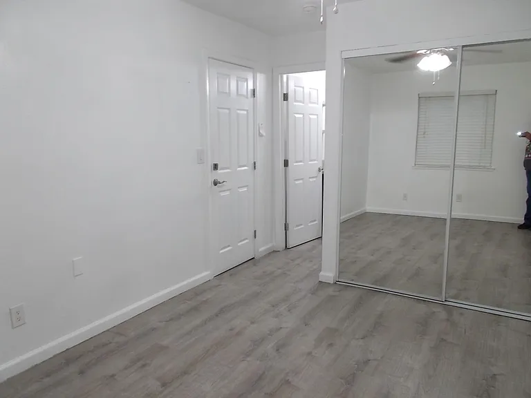 6208 Ilanos Ln — Photo 20