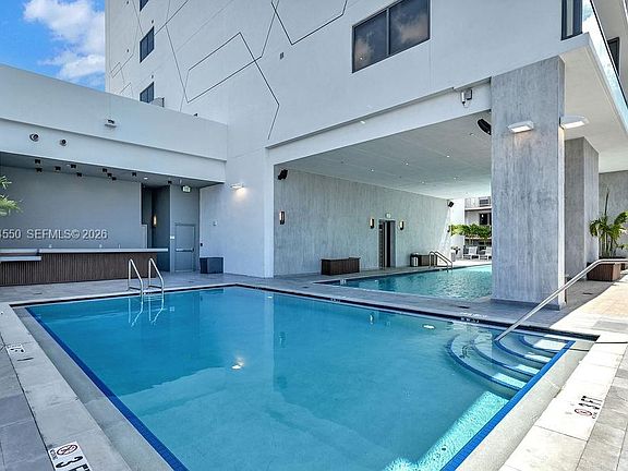 5th image of 229 SW 9th St #504