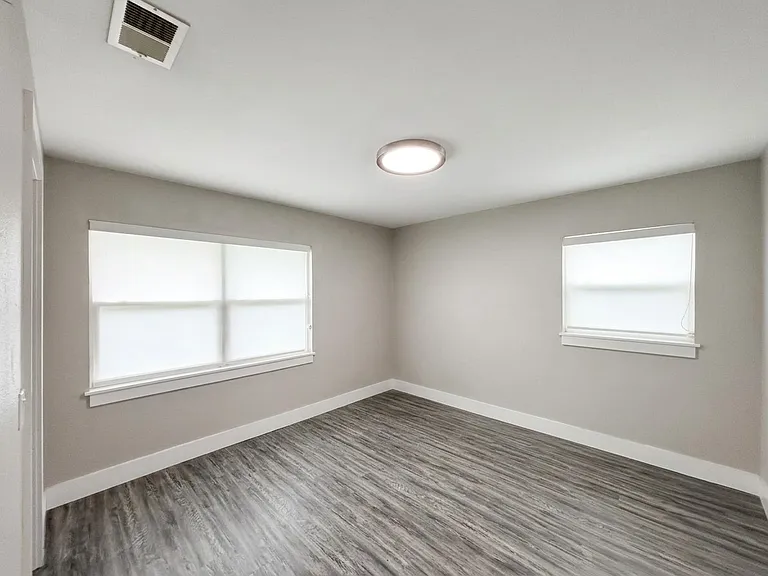 139 Avenue D SW #139 — Photo 10