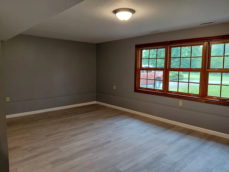 619 Arthur Ct — Photo 36