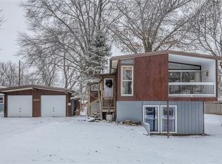 8404 England St, Overland Park, KS 66212