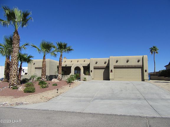 2nd image of 2071 Oak Dr