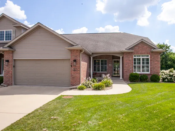 17 Arbor Ct #17, Bloomington, IL 61704