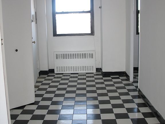 Dining foyer