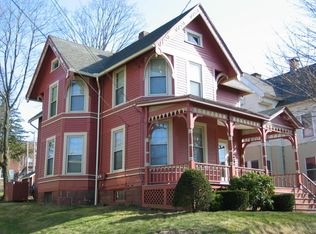 33 N Whittlesey Ave, Wallingford, CT 06492
