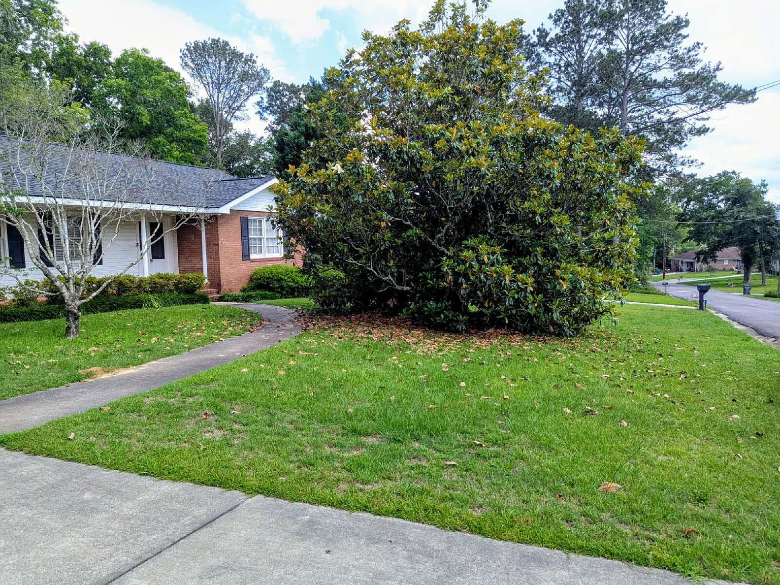 3 bed, 2.0 bath, 1548 sqft, $1,800 — Photo 2