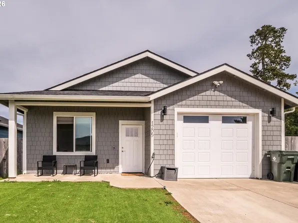 1205 Crocker St, Coos Bay, OR 97420