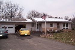 1st image of 225 E Park St