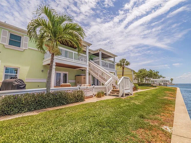 5266 Beach Dr SE #B — Photo 16