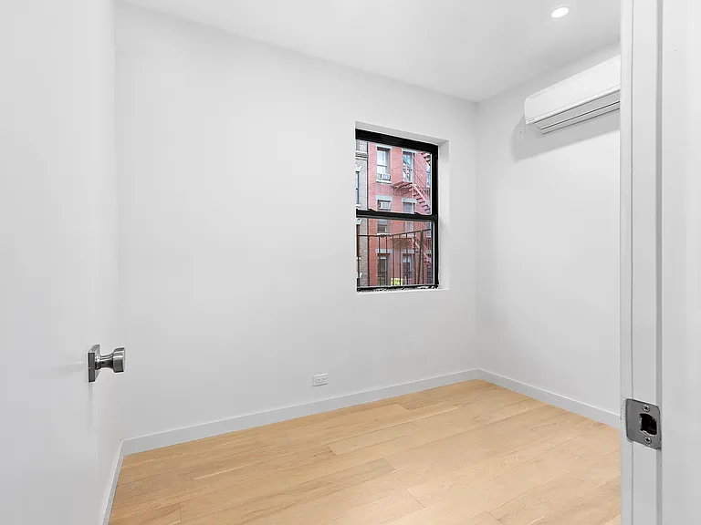184 Prince St #3 — Photo 10