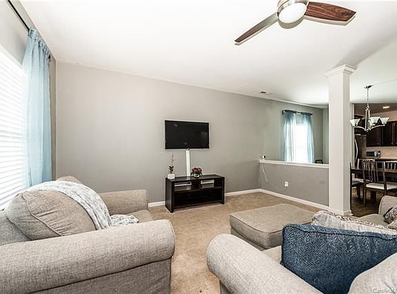 5th image of 3637 Creekside Dr