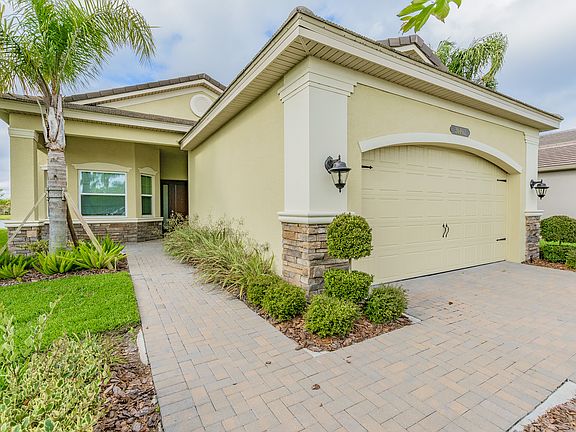 3rd image of 30402 Palmer Oak Dr