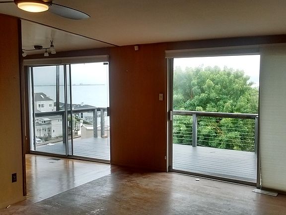 3rd image of 527 Western Dr