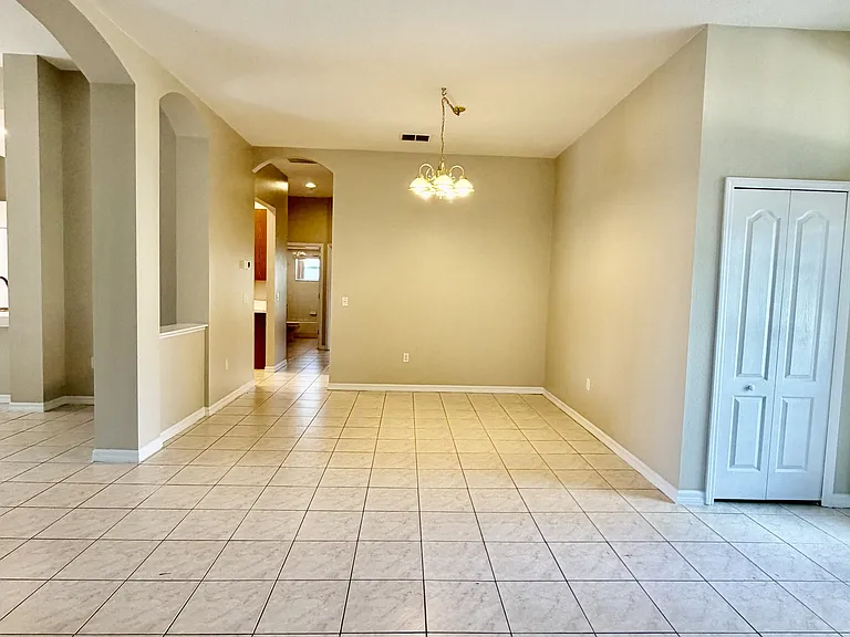 2708 Wood Pointe Dr — Photo 25