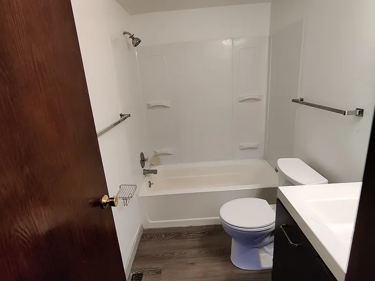 13226 Mogadore Ave NW — Photo 10