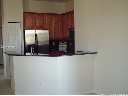 2nd image of 5815 Hampton Hills Blvd #5815