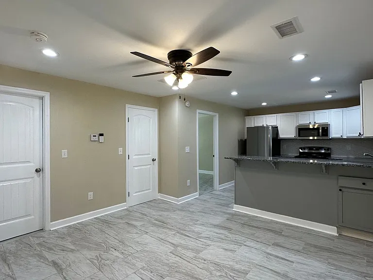 1006 S Welcome Rd #B — Photo 6