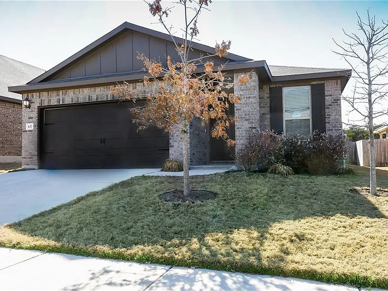 637 Gabrielle Anne Dr — Photo 2